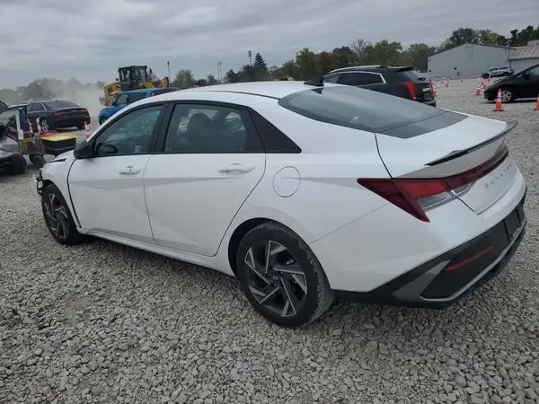 KMHLM4DG8SU952381 2025 HYUNDAI ELANTRA - Image 2