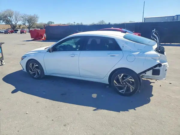 KMHLM4DG8SU959167 2025 HYUNDAI ELANTRA - Image 2