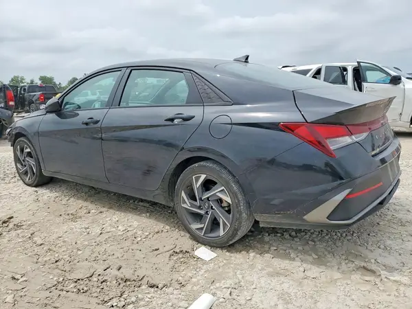 KMHLM4DG8SU960626 2025 HYUNDAI ELANTRA - Image 2