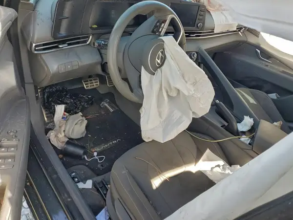 KMHLM4DG8SU965115 2025 HYUNDAI ELANTRA - Image 8
