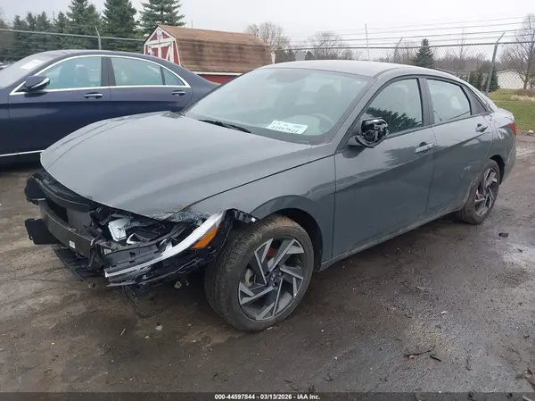 KMHLM4DG8SU969178 2025 HYUNDAI ELANTRA - Image 2
