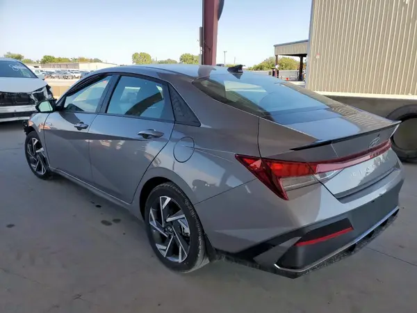 KMHLM4DG8SU973389 2025 HYUNDAI ELANTRA - Image 2