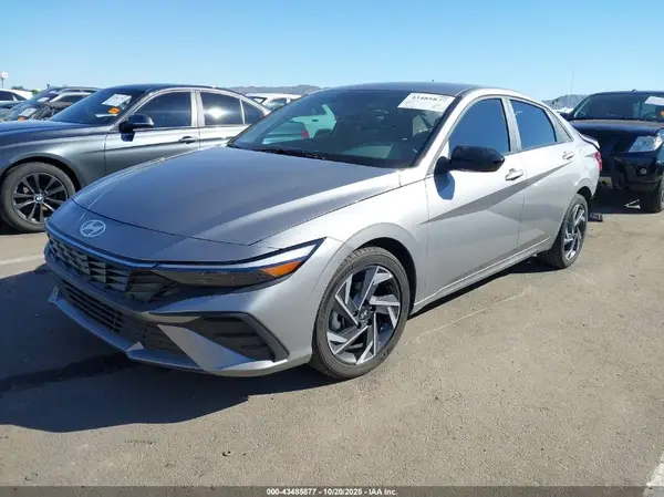 KMHLM4DG8SU976034 2025 HYUNDAI ELANTRA - Image 2
