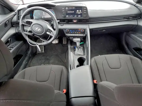 KMHLM4DG8SU982657 2025 HYUNDAI ELANTRA - Image 8
