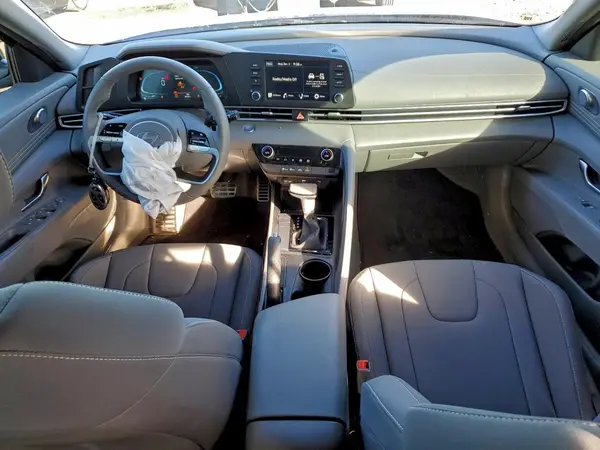 KMHLM4DG8SU984134 2025 HYUNDAI ELANTRA - Image 8