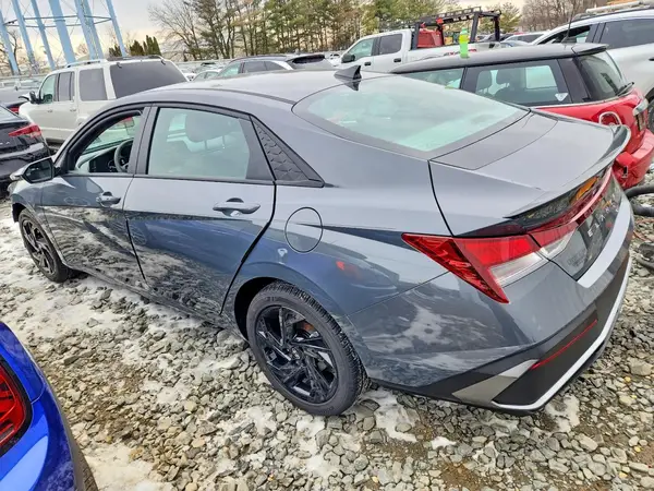 KMHLM4DG8TU111128 2026 HYUNDAI ELANTRA - Image 2