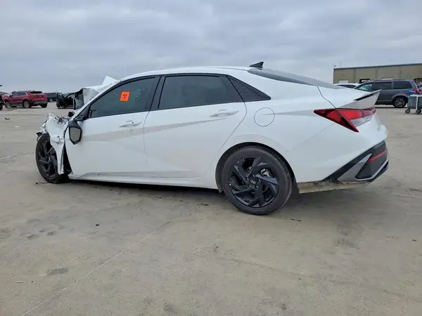 KMHLM4DG8TU136983 2026 HYUNDAI ELANTRA - Image 2