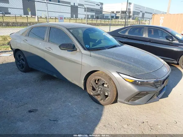 KMHLM4DG8TU137275 2026 HYUNDAI ELANTRA - Image 1