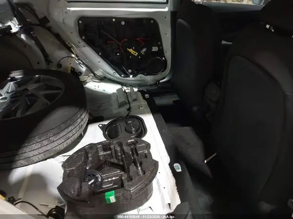 KMHLM4DG9R4663813 2024 HYUNDAI ELANTRA - Image 8