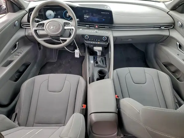 KMHLM4DG9RU637213 2024 HYUNDAI ELANTRA - Image 8