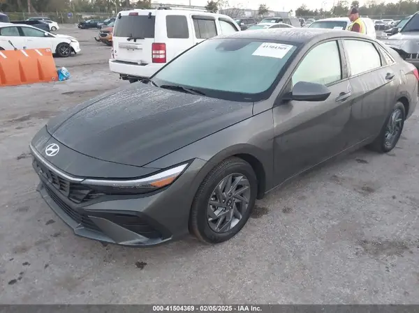 KMHLM4DG9RU641410 2024 HYUNDAI ELANTRA - Image 2