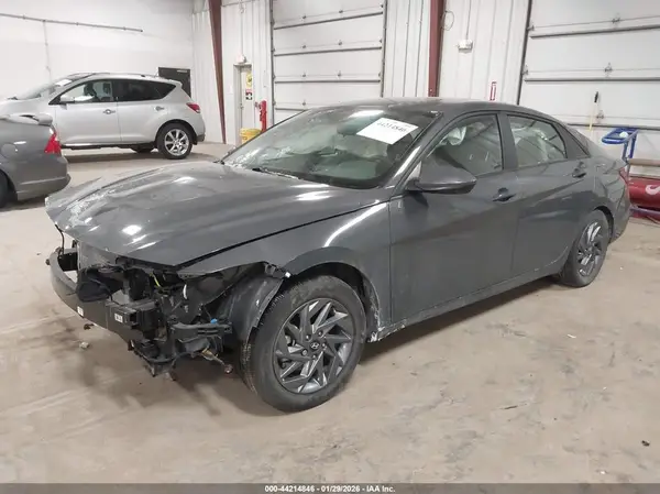 KMHLM4DG9RU642444 2024 HYUNDAI ELANTRA - Image 2