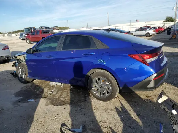KMHLM4DG9RU647966 2024 HYUNDAI ELANTRA - Image 2
