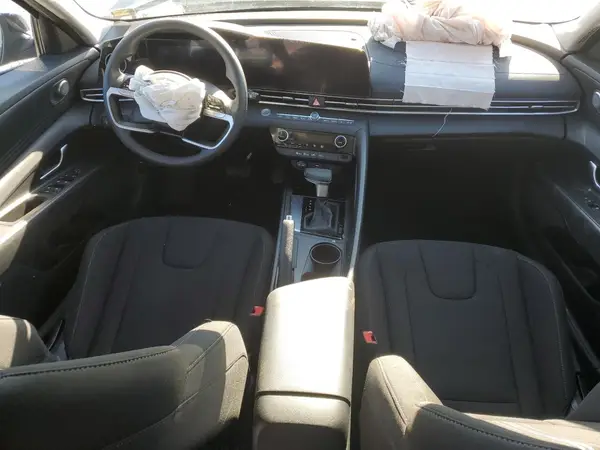 KMHLM4DG9RU657431 2024 HYUNDAI ELANTRA - Image 8