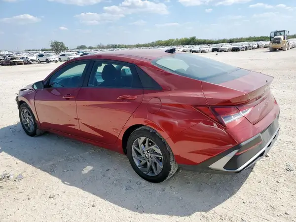 KMHLM4DG9RU657591 2024 HYUNDAI ELANTRA - Image 2