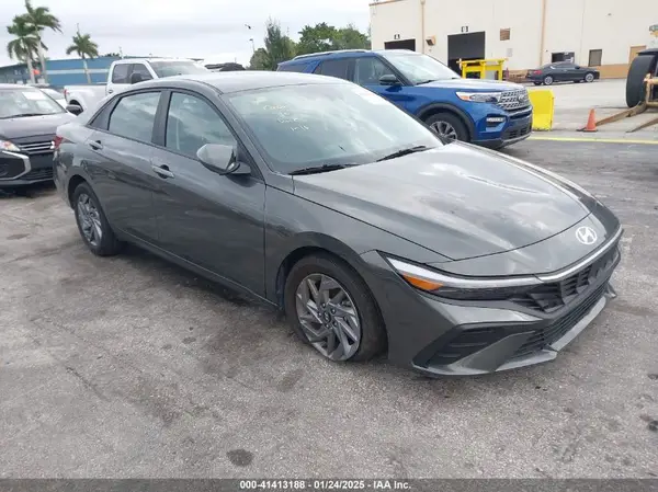 KMHLM4DG9RU663116 2024 HYUNDAI ELANTRA - Image 1