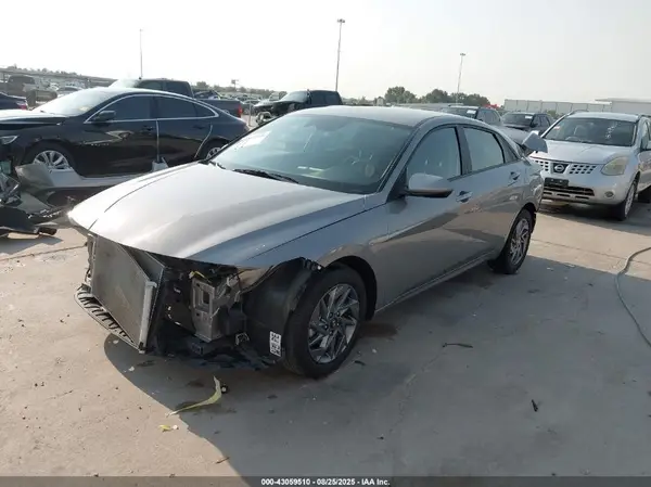 KMHLM4DG9RU664668 2024 HYUNDAI ELANTRA - Image 2