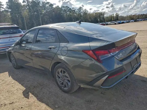KMHLM4DG9RU674309 2024 HYUNDAI ELANTRA - Image 2