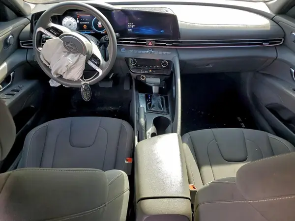 KMHLM4DG9RU674309 2024 HYUNDAI ELANTRA - Image 8