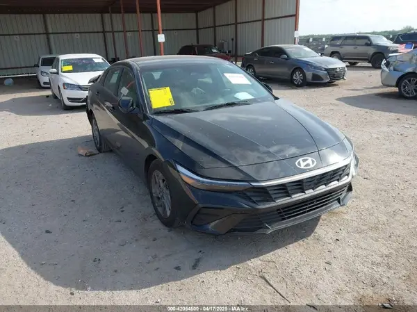 KMHLM4DG9RU675217 2024 HYUNDAI ELANTRA - Image 1