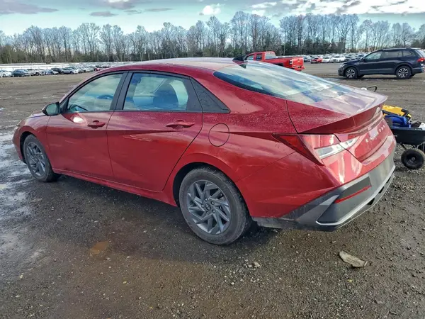 KMHLM4DG9RU675220 2024 HYUNDAI ELANTRA - Image 2