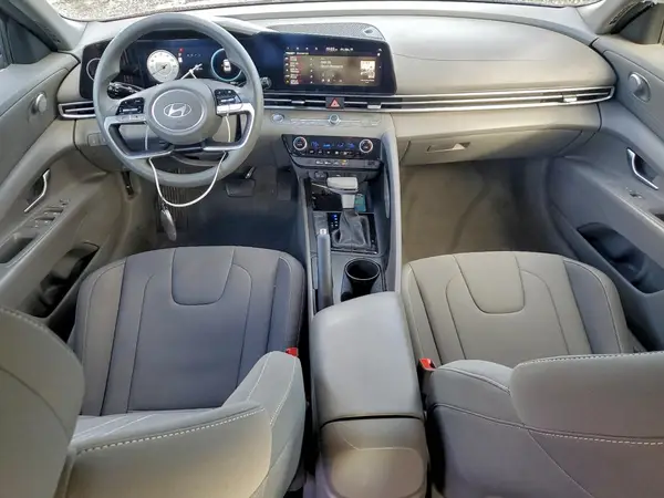KMHLM4DG9RU675220 2024 HYUNDAI ELANTRA - Image 8