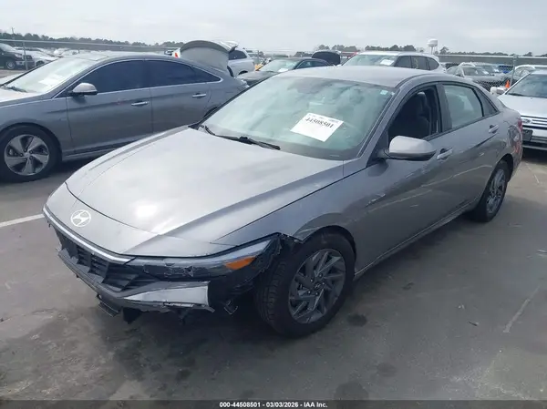 KMHLM4DG9RU675248 2024 HYUNDAI ELANTRA - Image 2
