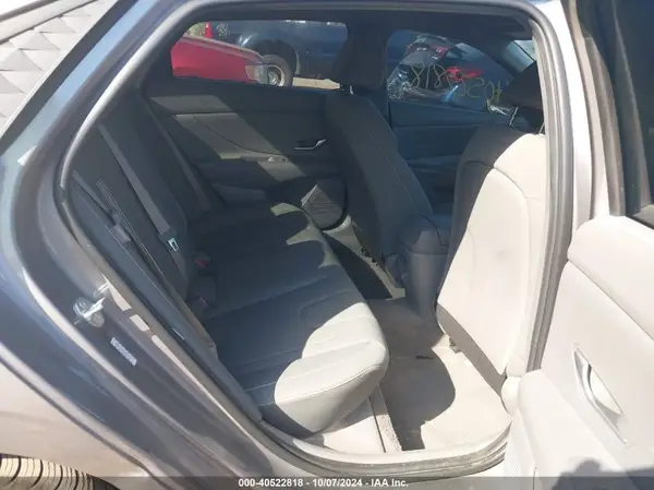 KMHLM4DG9RU675265 2024 HYUNDAI ELANTRA - Image 8