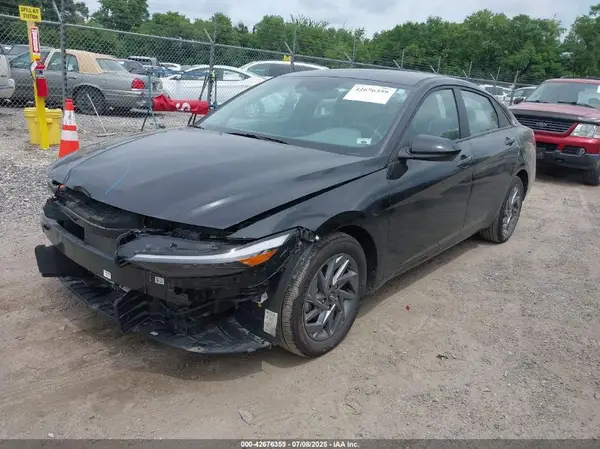 KMHLM4DG9RU675914 2024 HYUNDAI ELANTRA - Image 2
