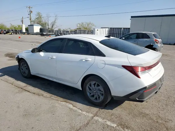 KMHLM4DG9RU677775 2024 HYUNDAI ELANTRA - Image 2