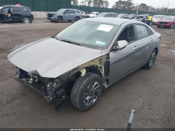 KMHLM4DG9RU680160 2024 HYUNDAI ELANTRA - Image 2