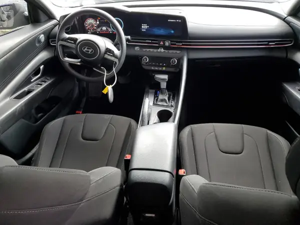 KMHLM4DG9RU683429 2024 HYUNDAI ELANTRA - Image 8