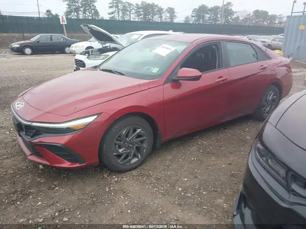 KMHLM4DG9RU688291 2024 HYUNDAI ELANTRA - Image 2