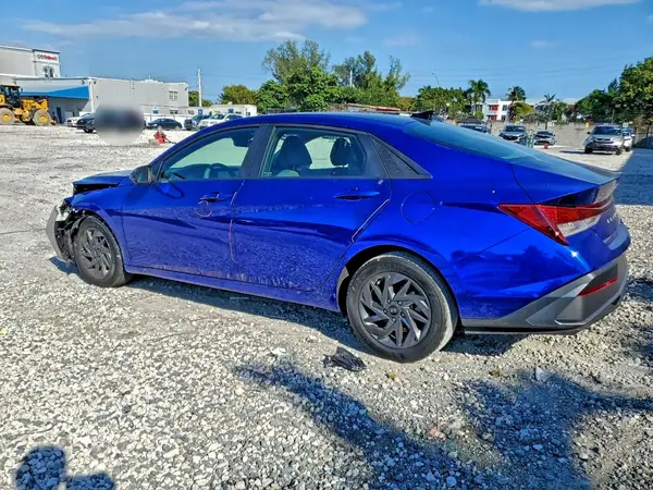 KMHLM4DG9RU699842 2024 HYUNDAI ELANTRA - Image 2
