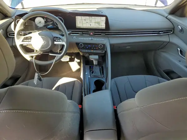 KMHLM4DG9RU699842 2024 HYUNDAI ELANTRA - Image 8