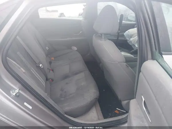KMHLM4DG9RU700522 2024 HYUNDAI ELANTRA - Image 8