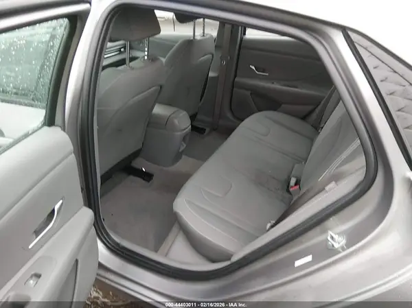 KMHLM4DG9RU700536 2024 HYUNDAI ELANTRA - Image 8