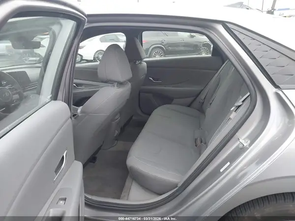 KMHLM4DG9RU703047 2024 HYUNDAI ELANTRA - Image 8