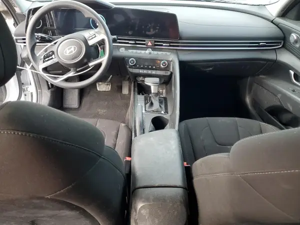 KMHLM4DG9RU703484 2024 HYUNDAI ELANTRA - Image 8