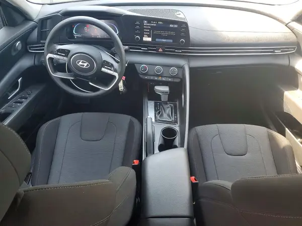 KMHLM4DG9RU703775 2024 HYUNDAI ELANTRA - Image 8