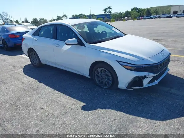 KMHLM4DG9RU705364 2024 HYUNDAI ELANTRA - Image 1