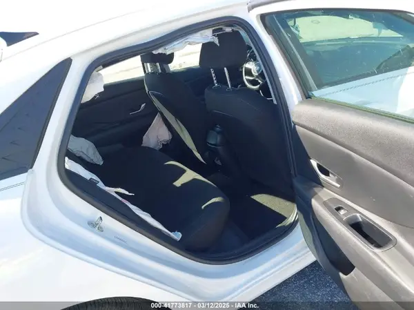 KMHLM4DG9RU705364 2024 HYUNDAI ELANTRA - Image 8