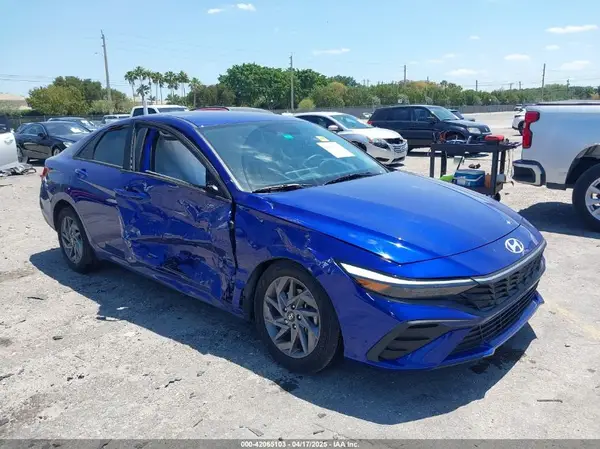 KMHLM4DG9RU707017 2024 HYUNDAI ELANTRA - Image 1
