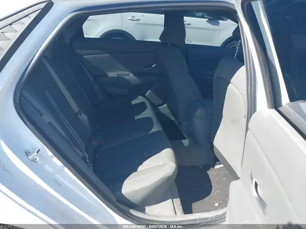 KMHLM4DG9RU714971 2024 HYUNDAI ELANTRA - Image 8