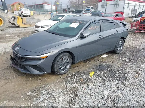 KMHLM4DG9RU719944 2024 HYUNDAI ELANTRA - Image 2