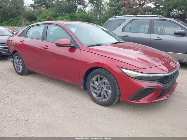KMHLM4DG9RU727588 2024 HYUNDAI ELANTRA - Image 1