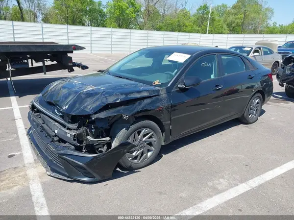 KMHLM4DG9RU733441 2024 HYUNDAI ELANTRA - Image 2