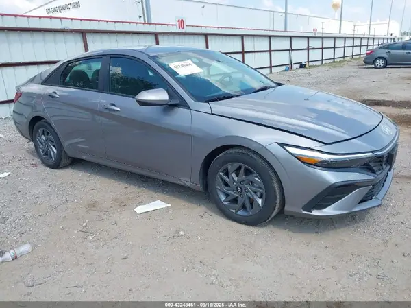 KMHLM4DG9RU743273 2024 HYUNDAI ELANTRA - Image 1