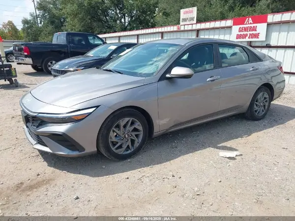 KMHLM4DG9RU743273 2024 HYUNDAI ELANTRA - Image 2