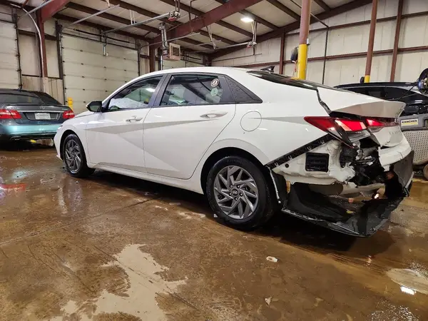 KMHLM4DG9RU746559 2024 HYUNDAI ELANTRA - Image 2